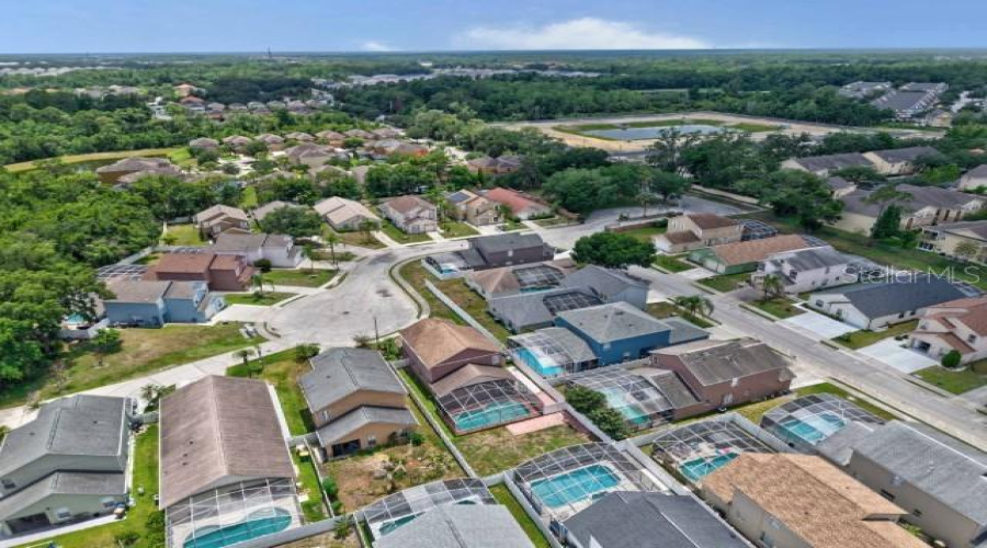 KISSIMMEE, Florida 34746, 5 Bedrooms Bedrooms, ,3 BathroomsBathrooms,Residential,For Sale,HAMLET,0,MFRO6417624