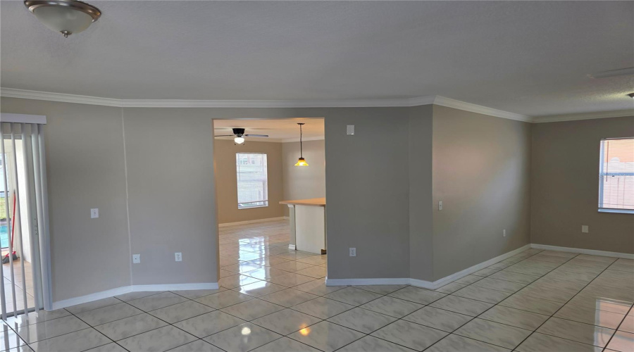 KISSIMMEE, Florida 34746, 5 Bedrooms Bedrooms, ,3 BathroomsBathrooms,Residential,For Sale,HAMLET,0,MFRO6417624