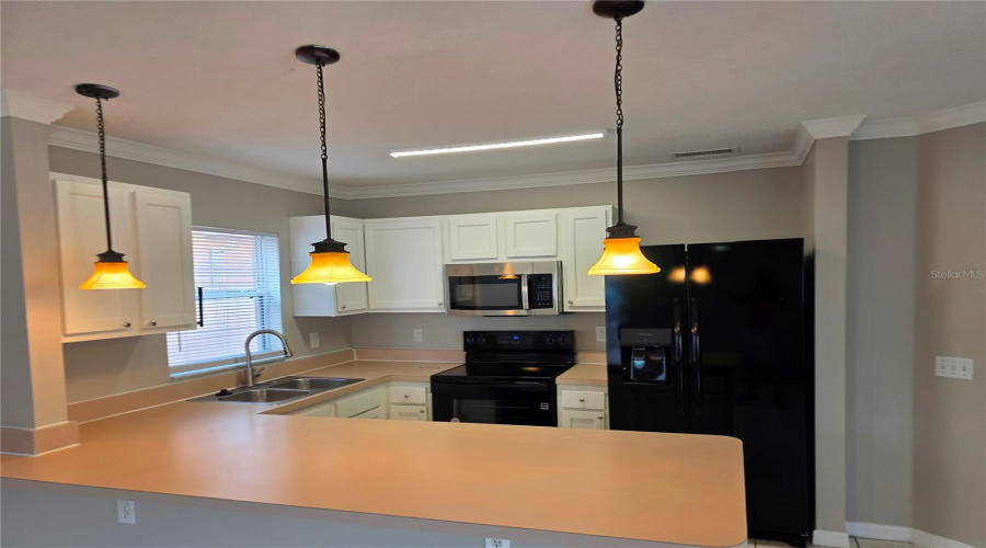 KISSIMMEE, Florida 34746, 5 Bedrooms Bedrooms, ,3 BathroomsBathrooms,Residential,For Sale,HAMLET,0,MFRO6417624