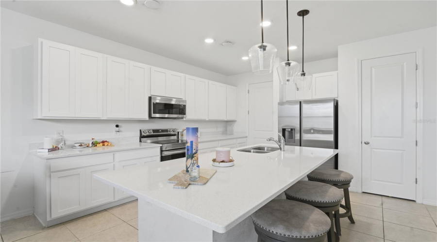 DAVENPORT, Florida 33896, 3 Bedrooms Bedrooms, ,2 BathroomsBathrooms,Residential,For Sale,LONGBOAT,0,MFRS5152067