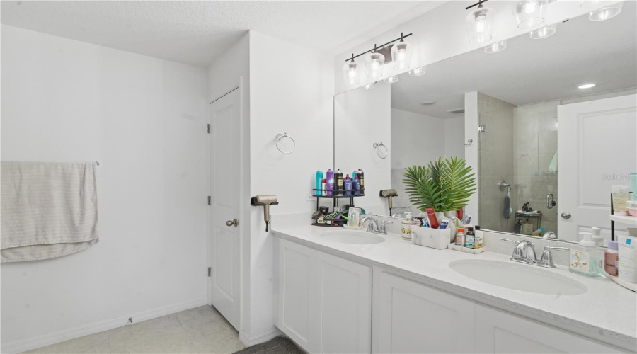 DAVENPORT, Florida 33896, 3 Bedrooms Bedrooms, ,2 BathroomsBathrooms,Residential,For Sale,LONGBOAT,0,MFRS5152067