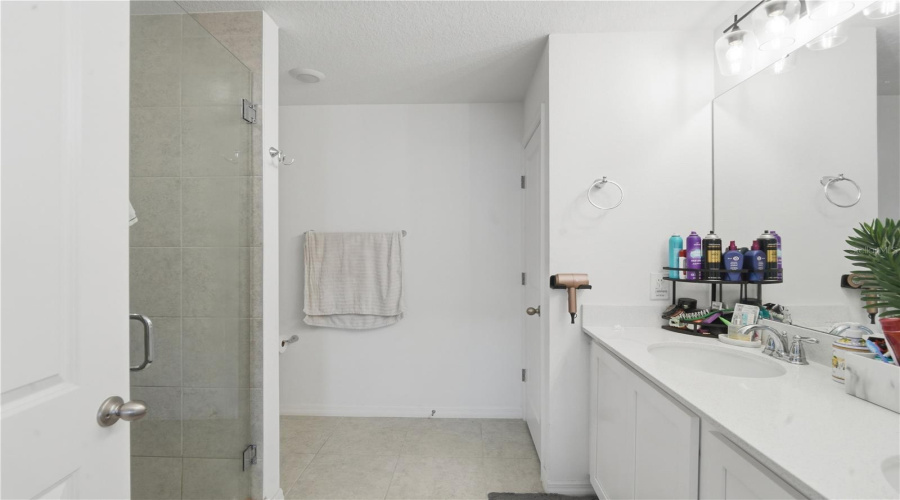 DAVENPORT, Florida 33896, 3 Bedrooms Bedrooms, ,2 BathroomsBathrooms,Residential,For Sale,LONGBOAT,0,MFRS5152067