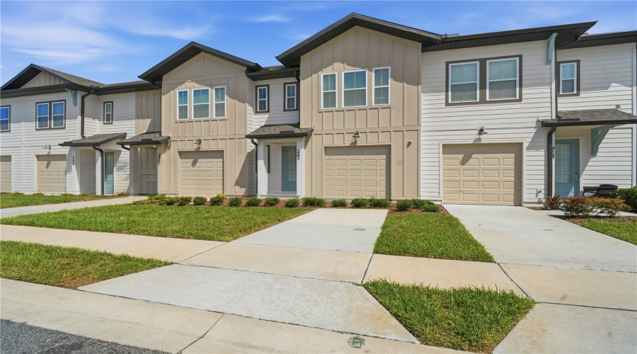 DAVENPORT, Florida 33896, 3 Bedrooms Bedrooms, ,2 BathroomsBathrooms,Residential,For Sale,LONGBOAT,0,MFRS5152067