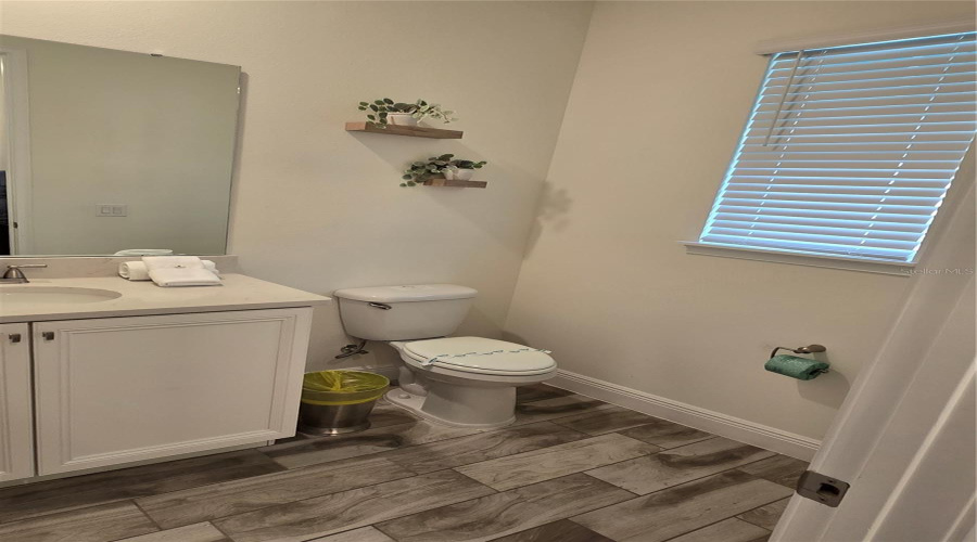 Haft Bathroom 1st floor