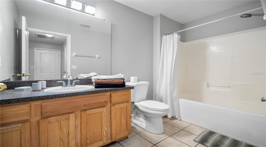 DAVENPORT, Florida 33896, 4 Bedrooms Bedrooms, ,3 BathroomsBathrooms,Residential,For Sale,SUNDOWN,0,MFRTB8518857