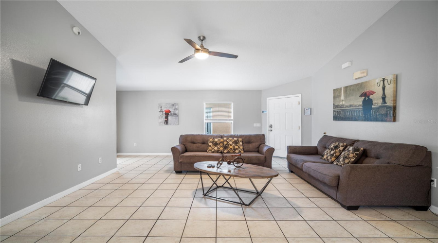 DAVENPORT, Florida 33896, 4 Bedrooms Bedrooms, ,3 BathroomsBathrooms,Residential,For Sale,SUNDOWN,0,MFRTB8518857