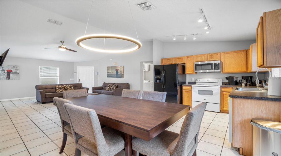 DAVENPORT, Florida 33896, 4 Bedrooms Bedrooms, ,3 BathroomsBathrooms,Residential,For Sale,SUNDOWN,0,MFRTB8518857