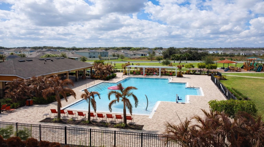 Community pool