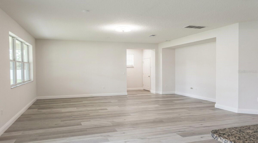 ORLANDO, Florida 32836, 4 Bedrooms Bedrooms, ,2 BathroomsBathrooms,Residential,For Sale,VERRAZANO,0,MFRO6289632