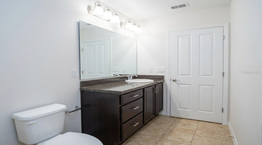 ORLANDO, Florida 32836, 4 Bedrooms Bedrooms, ,2 BathroomsBathrooms,Residential,For Sale,VERRAZANO,0,MFRO6289632