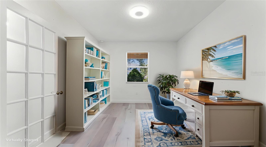 Virtually staged - Office/den option