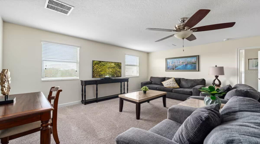 DAVENPORT, Florida 33896, 6 Bedrooms Bedrooms, ,6 BathroomsBathrooms,Residential,For Sale,HAZARD,0,MFRTB8520326