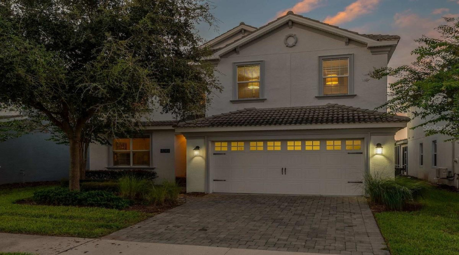 DAVENPORT, Florida 33896, 6 Bedrooms Bedrooms, ,6 BathroomsBathrooms,Residential,For Sale,HAZARD,0,MFRTB8520326