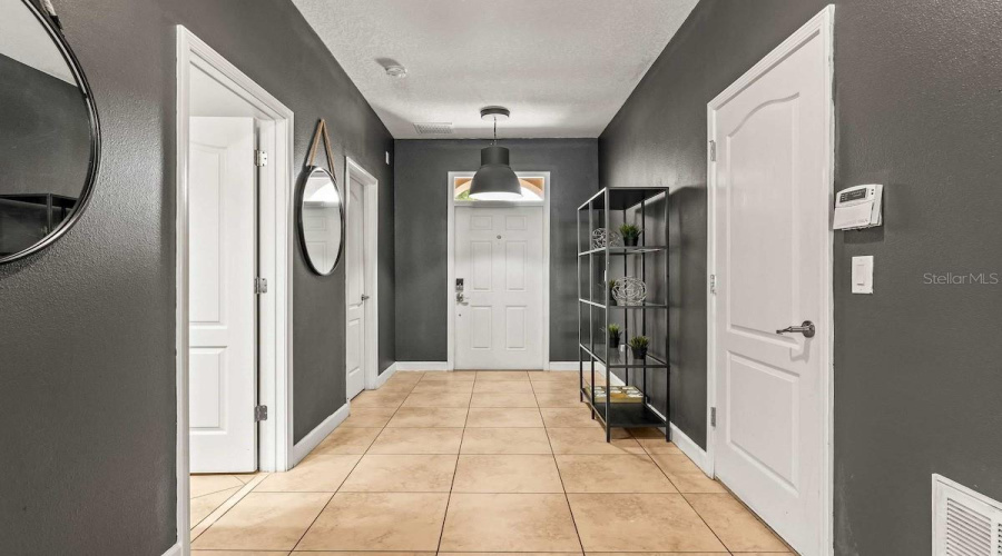 DAVENPORT, Florida 33896, 8 Bedrooms Bedrooms, ,5 BathroomsBathrooms,Residential,For Sale,ROLLING FAIRWAY,0,MFRTB8520360