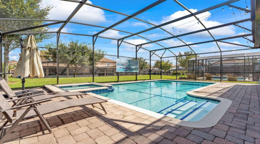 DAVENPORT, Florida 33896, 8 Bedrooms Bedrooms, ,5 BathroomsBathrooms,Residential,For Sale,ROLLING FAIRWAY,0,MFRTB8520360