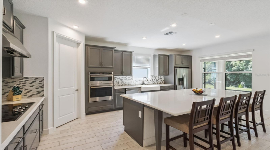 KISSIMMEE, Florida 34746, 4 Bedrooms Bedrooms, ,3 BathroomsBathrooms,Residential,For Sale,BOWFIN,0,MFRO6417193
