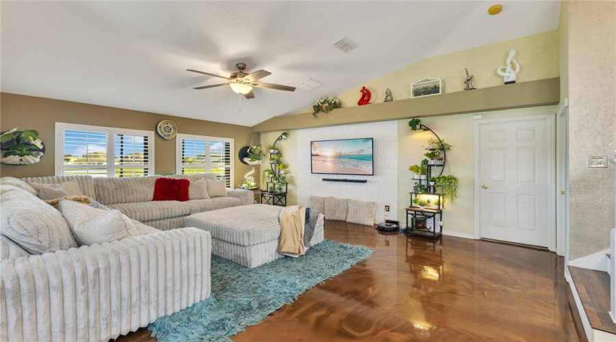 KISSIMMEE, Florida 34746, 4 Bedrooms Bedrooms, ,2 BathroomsBathrooms,Residential,For Sale,EAGLE CANYON,0,MFRO6415736