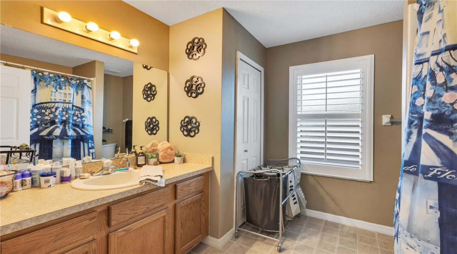 KISSIMMEE, Florida 34746, 4 Bedrooms Bedrooms, ,2 BathroomsBathrooms,Residential,For Sale,EAGLE CANYON,0,MFRO6415736