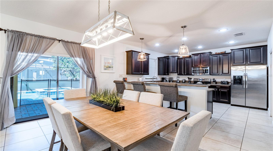 DAVENPORT, Florida 33896, 6 Bedrooms Bedrooms, ,6 BathroomsBathrooms,Residential,For Sale,SHADOW MOUNTAIN,0,MFRO6417879