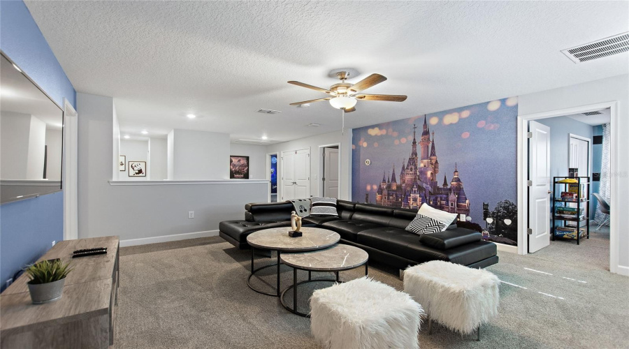 DAVENPORT, Florida 33896, 8 Bedrooms Bedrooms, ,5 BathroomsBathrooms,Residential,For Sale,SANDBAGGER,0,MFRS5152007