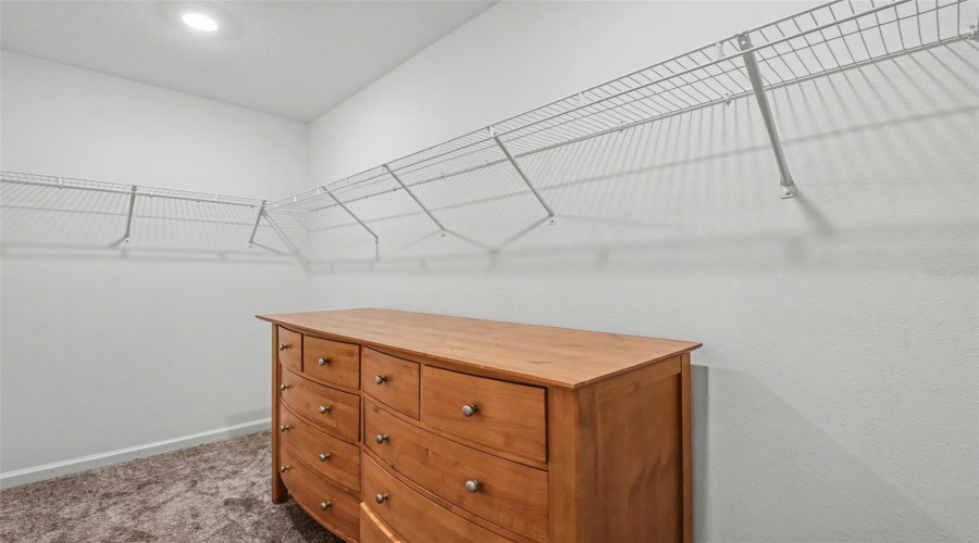 walk-in closet