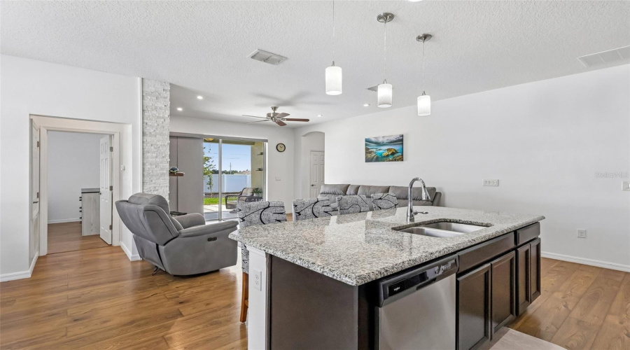 DAVENPORT, Florida 33837, 4 Bedrooms Bedrooms, ,2 BathroomsBathrooms,Residential,For Sale,SEVILLE,0,MFRTB8519728