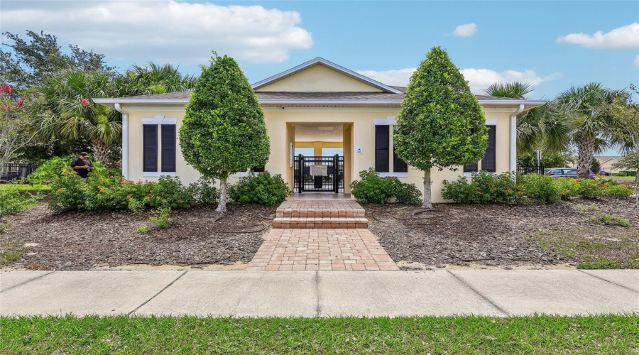 DAVENPORT, Florida 33837, 4 Bedrooms Bedrooms, ,2 BathroomsBathrooms,Residential,For Sale,SEVILLE,0,MFRTB8519728