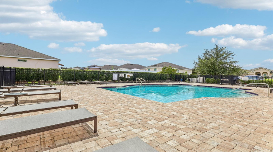 DAVENPORT, Florida 33837, 4 Bedrooms Bedrooms, ,2 BathroomsBathrooms,Residential,For Sale,SEVILLE,0,MFRTB8519728
