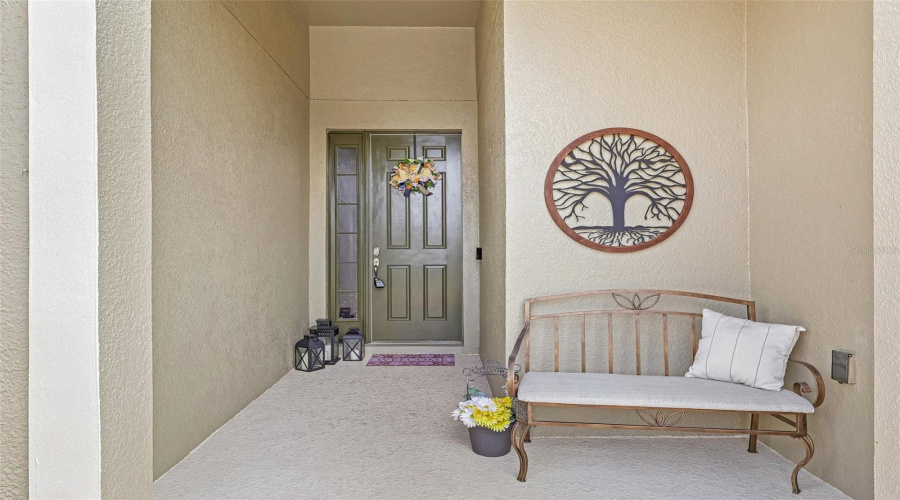 DAVENPORT, Florida 33837, 4 Bedrooms Bedrooms, ,2 BathroomsBathrooms,Residential,For Sale,SEVILLE,0,MFRTB8519728