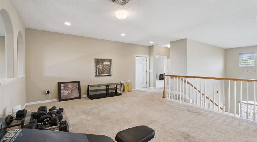 DAVENPORT, Florida 33837, 6 Bedrooms Bedrooms, ,4 BathroomsBathrooms,Residential,For Sale,LEXINGTON,0,MFRS5152125