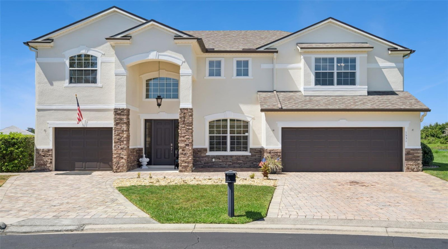 DAVENPORT, Florida 33837, 6 Bedrooms Bedrooms, ,4 BathroomsBathrooms,Residential,For Sale,LEXINGTON,0,MFRS5152125