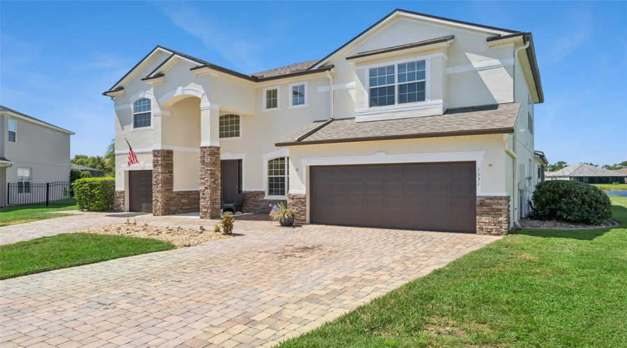 DAVENPORT, Florida 33837, 6 Bedrooms Bedrooms, ,4 BathroomsBathrooms,Residential,For Sale,LEXINGTON,0,MFRS5152125