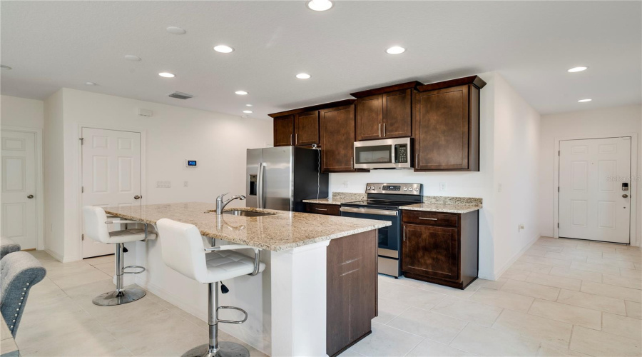 DAVENPORT, Florida 33837, 4 Bedrooms Bedrooms, ,2 BathroomsBathrooms,Residential,For Sale,SWAN SWIM,0,MFRO6383788