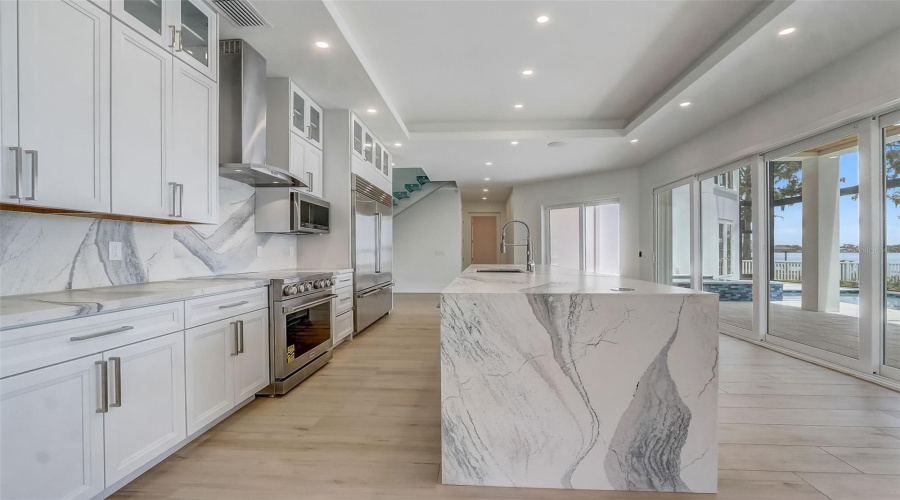 ORLANDO, Florida 32836, 6 Bedrooms Bedrooms, ,6 BathroomsBathrooms,Residential,For Sale,LONE TREE,0,MFRO6417540