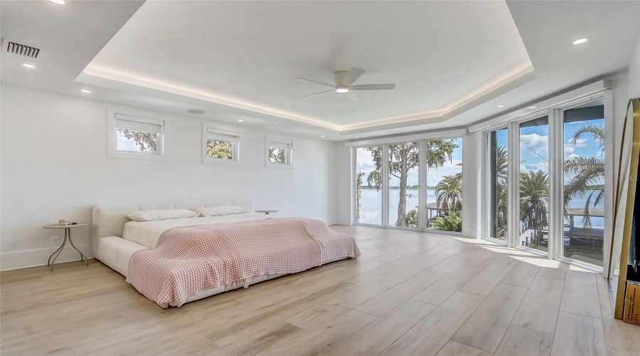 ORLANDO, Florida 32836, 6 Bedrooms Bedrooms, ,6 BathroomsBathrooms,Residential,For Sale,LONE TREE,0,MFRO6417540