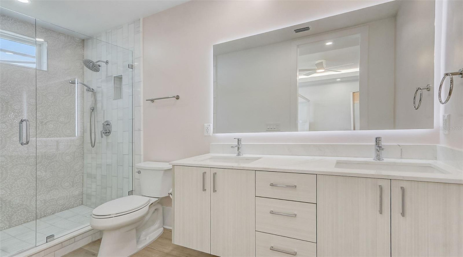 ORLANDO, Florida 32836, 6 Bedrooms Bedrooms, ,6 BathroomsBathrooms,Residential,For Sale,LONE TREE,0,MFRO6417540