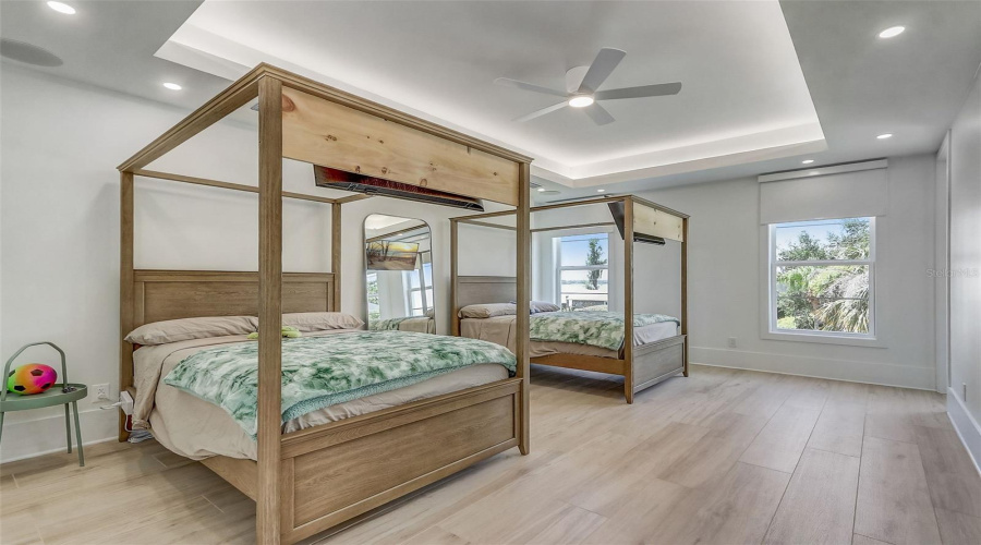 ORLANDO, Florida 32836, 6 Bedrooms Bedrooms, ,6 BathroomsBathrooms,Residential,For Sale,LONE TREE,0,MFRO6417540
