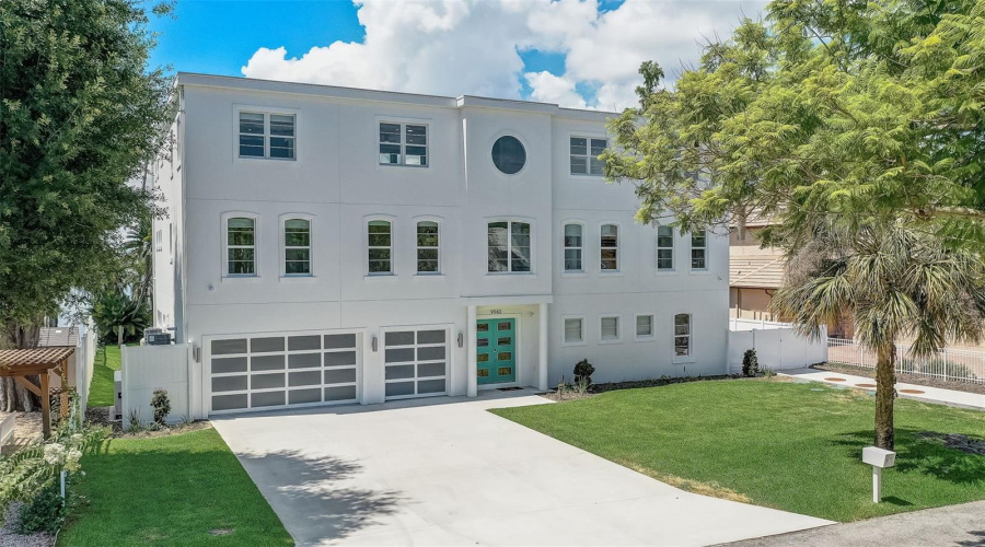 ORLANDO, Florida 32836, 6 Bedrooms Bedrooms, ,6 BathroomsBathrooms,Residential,For Sale,LONE TREE,0,MFRO6417540