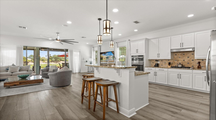 REUNION, Florida 34747, 5 Bedrooms Bedrooms, ,5 BathroomsBathrooms,Residential,For Sale,GOLDEN BEAR,0,MFRO6326040