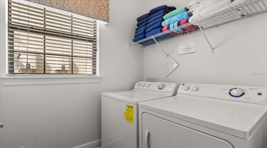 REUNION, Florida 34747, 5 Bedrooms Bedrooms, ,5 BathroomsBathrooms,Residential,For Sale,GOLDEN BEAR,0,MFRO6326040