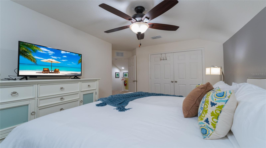 DAVENPORT, Florida 33896, 5 Bedrooms Bedrooms, ,4 BathroomsBathrooms,Residential,For Sale,YORKSHIRE,0,MFRO6418054