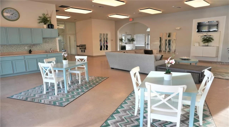 DAVENPORT, Florida 33896, 5 Bedrooms Bedrooms, ,4 BathroomsBathrooms,Residential,For Sale,YORKSHIRE,0,MFRO6418054