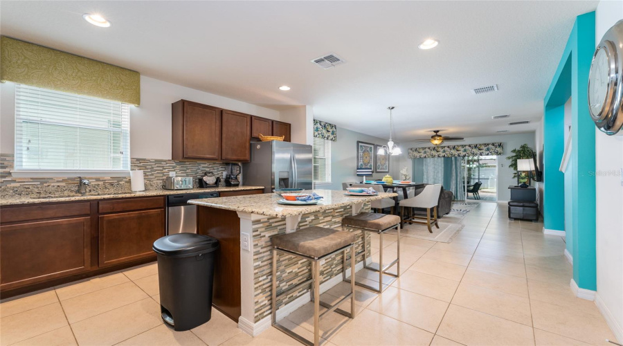 DAVENPORT, Florida 33896, 5 Bedrooms Bedrooms, ,4 BathroomsBathrooms,Residential,For Sale,YORKSHIRE,0,MFRO6418054
