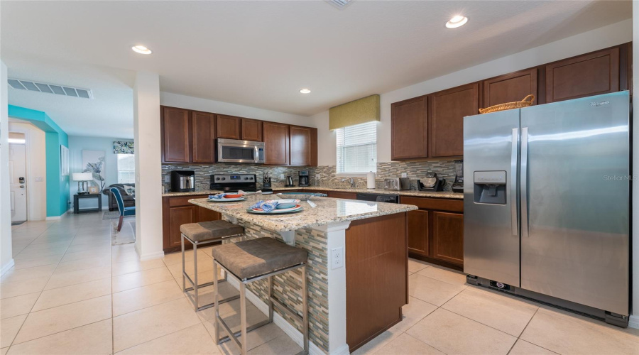 DAVENPORT, Florida 33896, 5 Bedrooms Bedrooms, ,4 BathroomsBathrooms,Residential,For Sale,YORKSHIRE,0,MFRO6418054