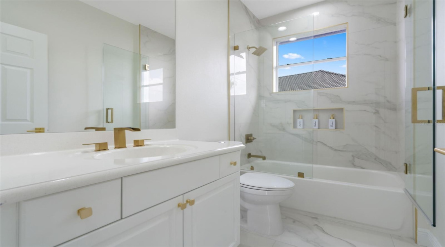 DAVENPORT, Florida 33837, 5 Bedrooms Bedrooms, ,4 BathroomsBathrooms,Residential,For Sale,CHELSEA,0,MFRO6350800
