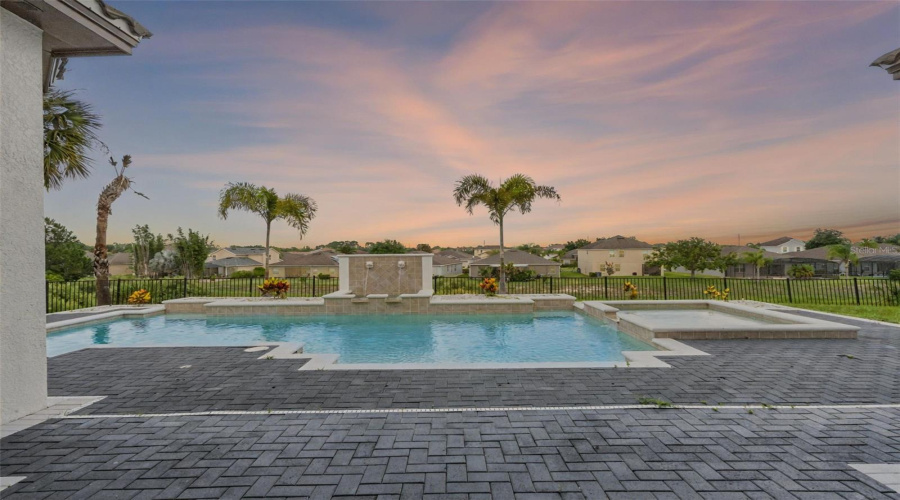 DAVENPORT, Florida 33837, 5 Bedrooms Bedrooms, ,4 BathroomsBathrooms,Residential,For Sale,CHELSEA,0,MFRO6350800