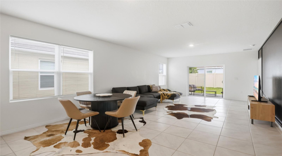 DAVENPORT, Florida 33837, 3 Bedrooms Bedrooms, ,2 BathroomsBathrooms,Residential,For Sale,CASCADES,0,MFRS5152153