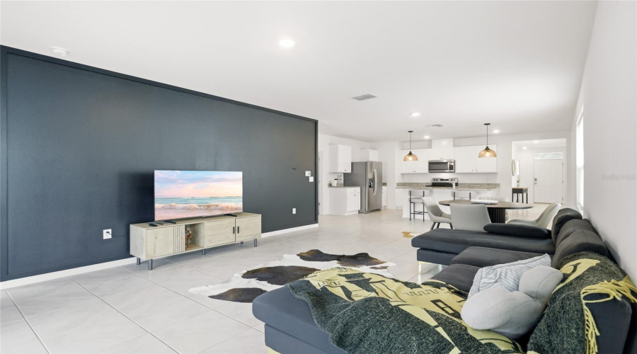 DAVENPORT, Florida 33837, 3 Bedrooms Bedrooms, ,2 BathroomsBathrooms,Residential,For Sale,CASCADES,0,MFRS5152153
