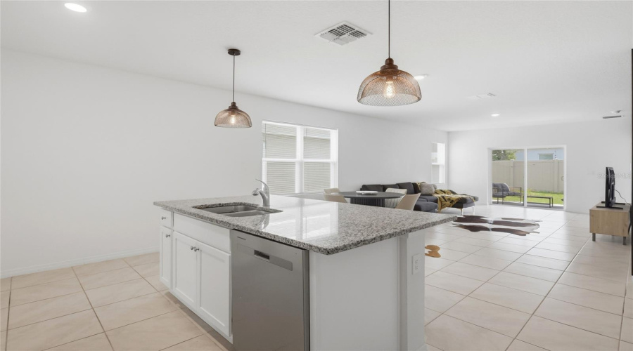 DAVENPORT, Florida 33837, 3 Bedrooms Bedrooms, ,2 BathroomsBathrooms,Residential,For Sale,CASCADES,0,MFRS5152153