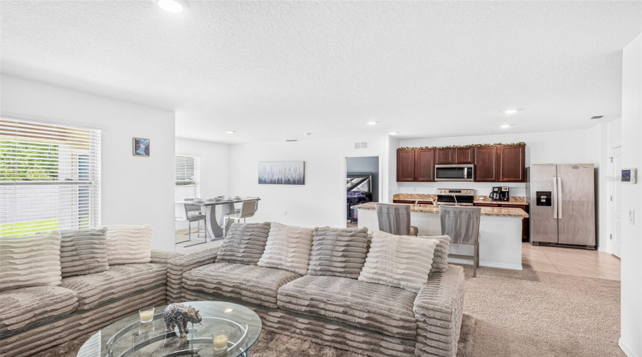 DAVENPORT, Florida 33897, 3 Bedrooms Bedrooms, ,2 BathroomsBathrooms,Residential,For Sale,FOX SQUIRREL,0,MFRG5113856